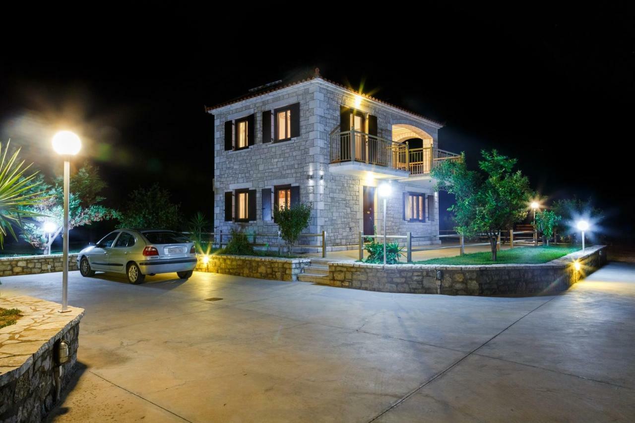 Glyfada Villas ปาราลีอออัสตรอช ภายนอก รูปภาพ