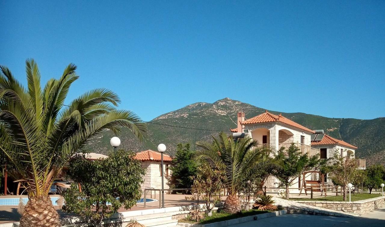 Glyfada Villas ปาราลีอออัสตรอช ภายนอก รูปภาพ